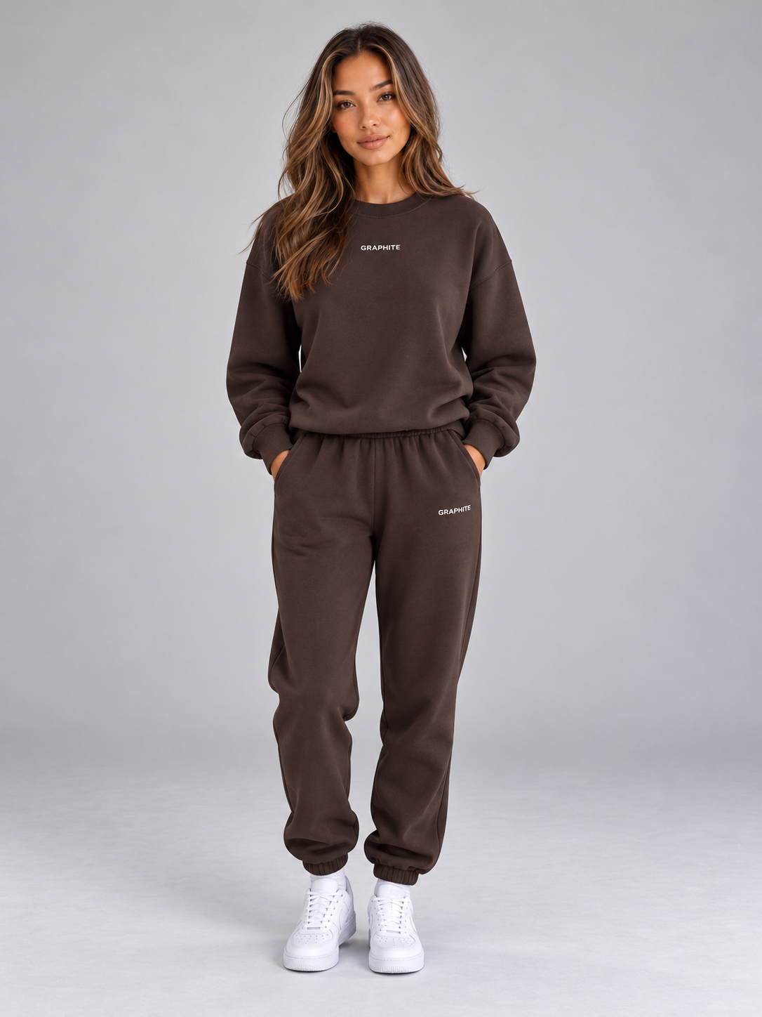Women’s Oversized Tracksuit Set – Sweatshirt & Cuffed Joggers