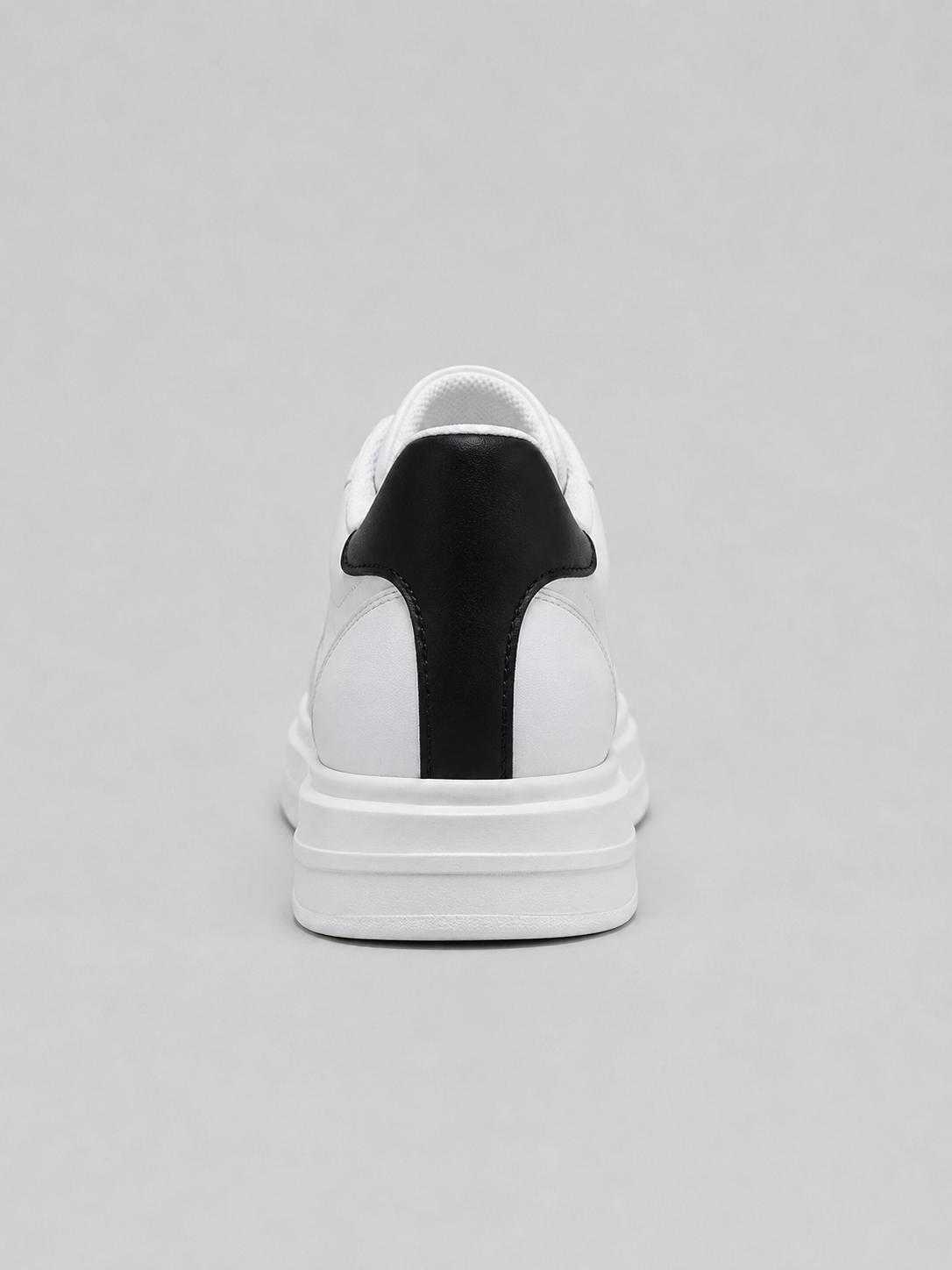 Men's Leather Trainers – Low Top Lace Up Casual Sneakers