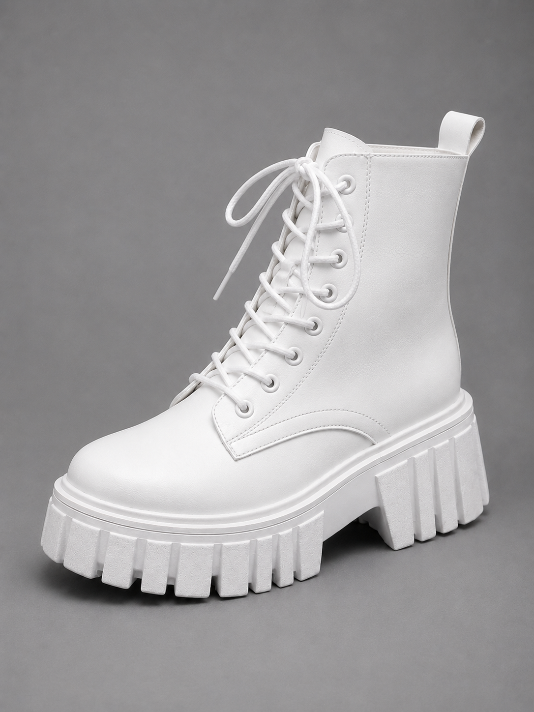 Women’s Chunky Leather Look Combat Boots – Lace-Up Platform Ankle Boots