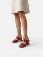 Women’s Comfort Block Heel Sandals – Quilted Leather Look