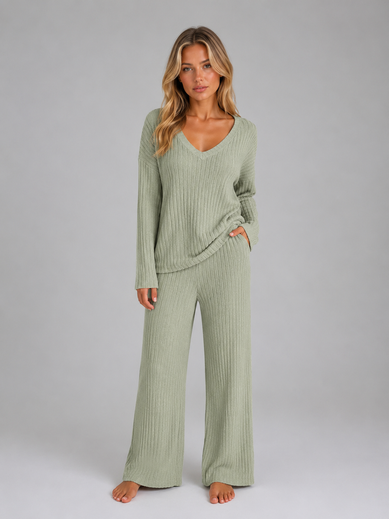 Women's Ribbed Knit Lounge Set – Soft V-Neck Jumper & Wide Leg Trousers Co-Ord