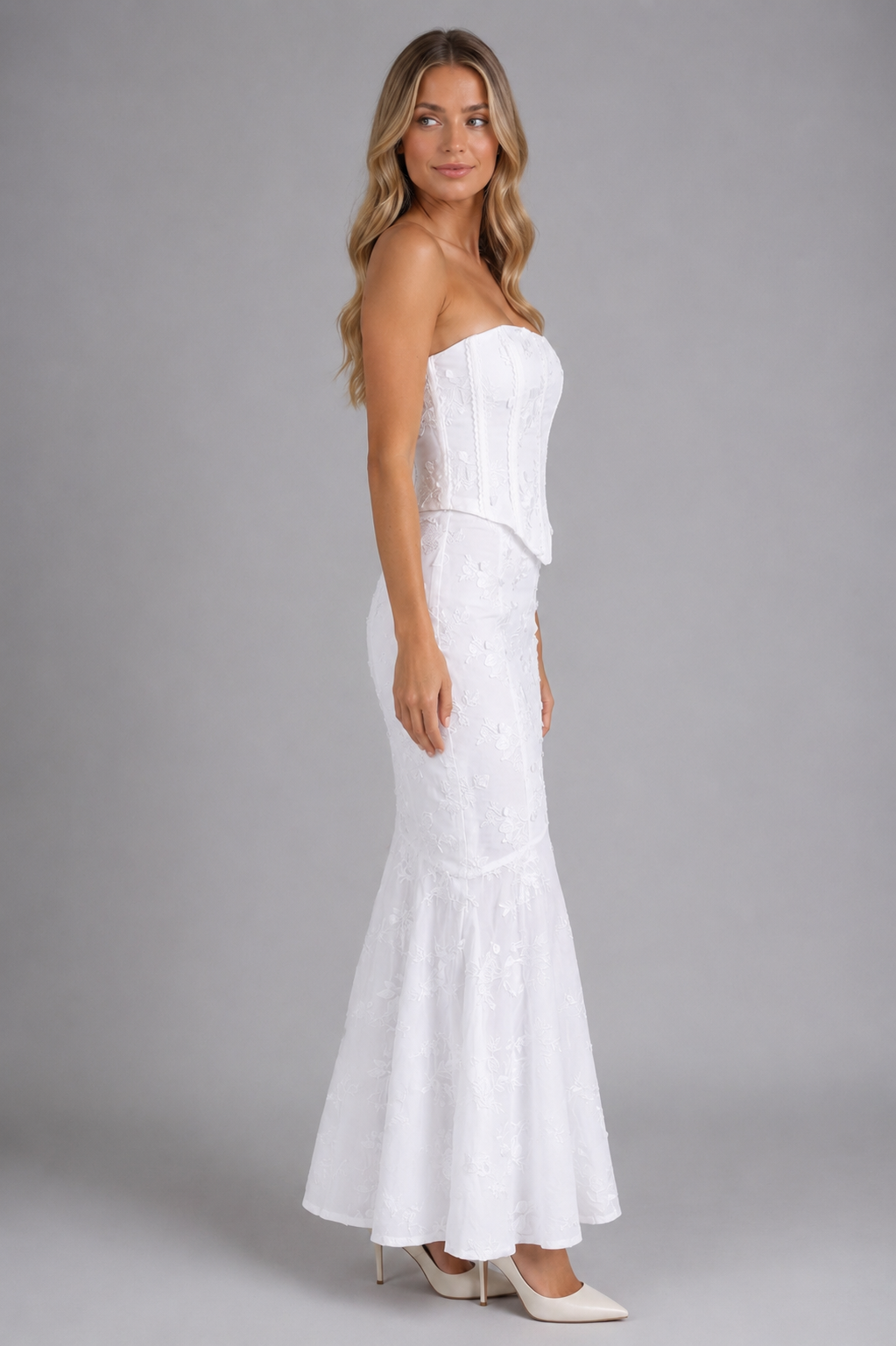Women’s Strapless Lace Maxi Dress – Elegant Corset Style