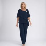 Women’s Elegant Two-Piece Suit – Formal Style
